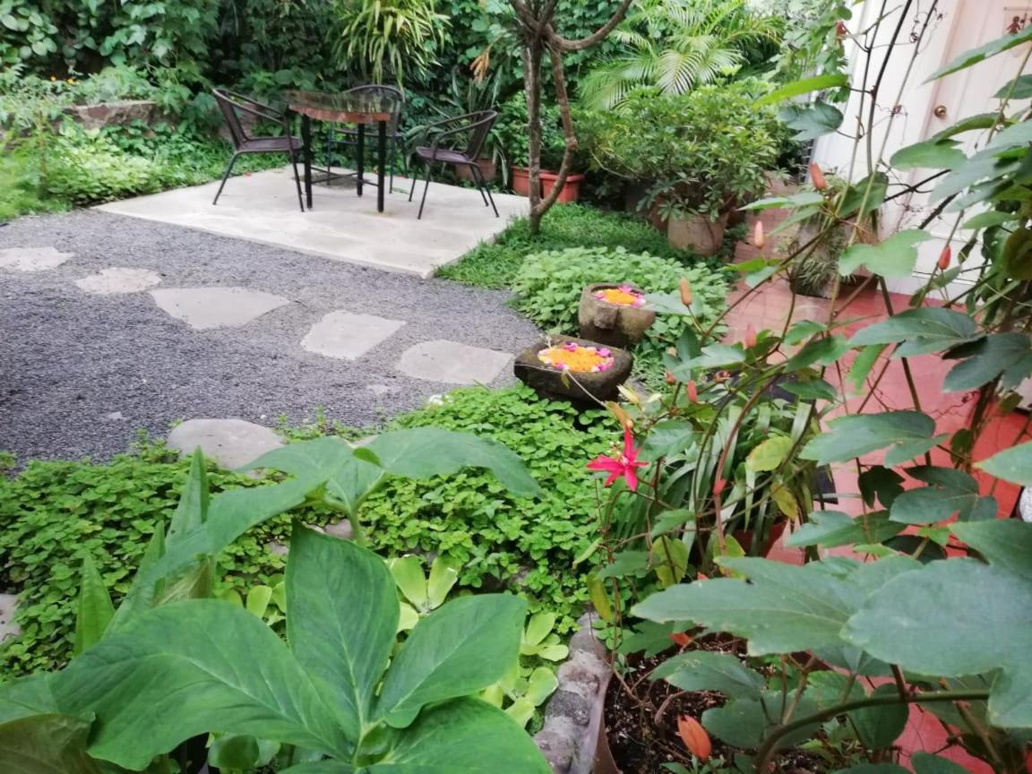 Cinco Hotel B&B San Salvador Esterno foto
