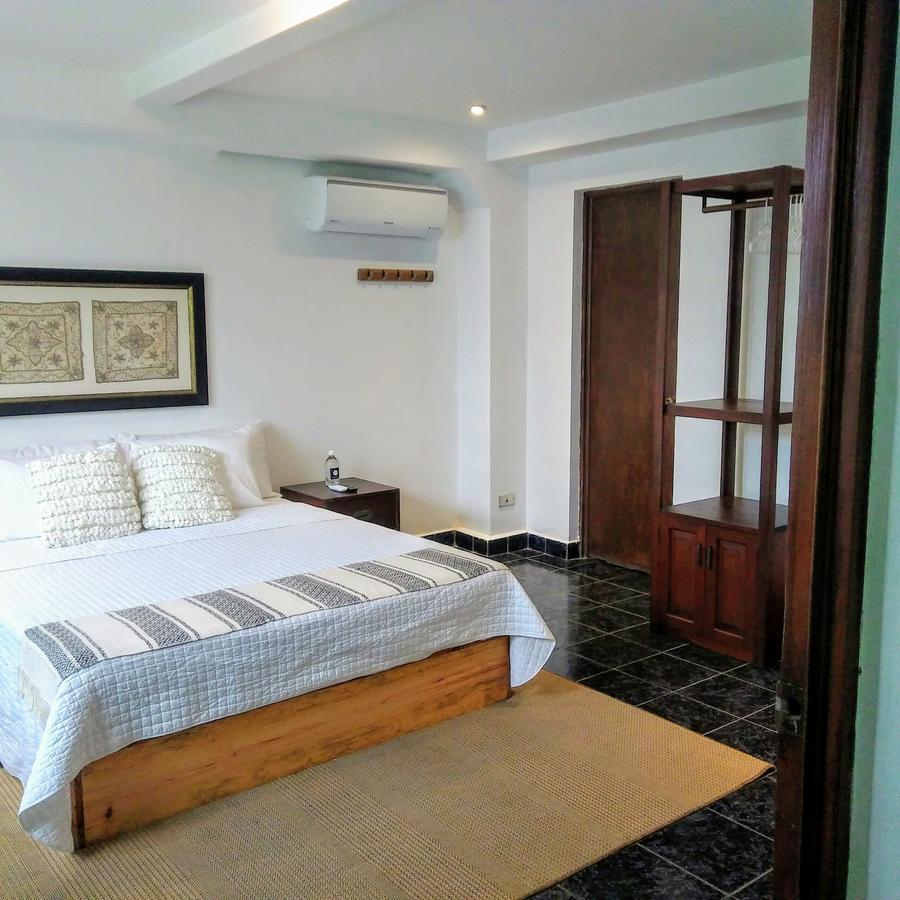 Cinco Hotel B&B San Salvador Esterno foto